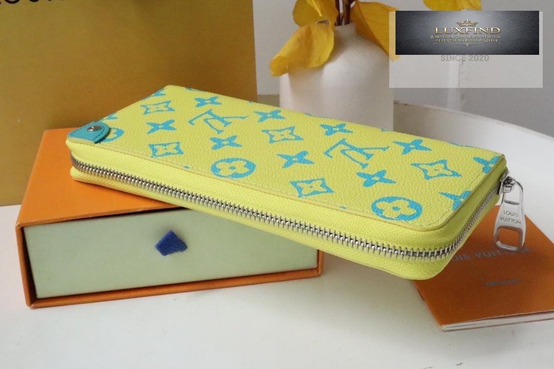 Louis Vuitton M82005