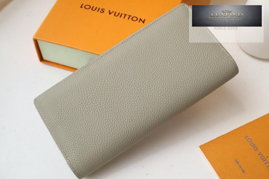 Louis Vuitton M81810