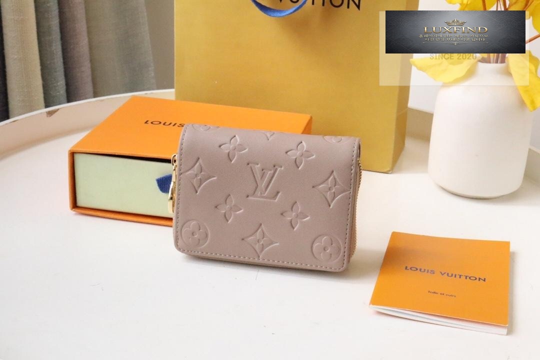 Louis Vuitton M81599
