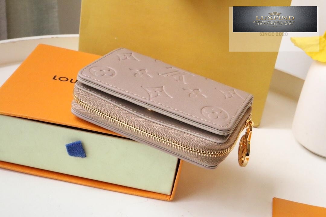 Louis Vuitton M81599