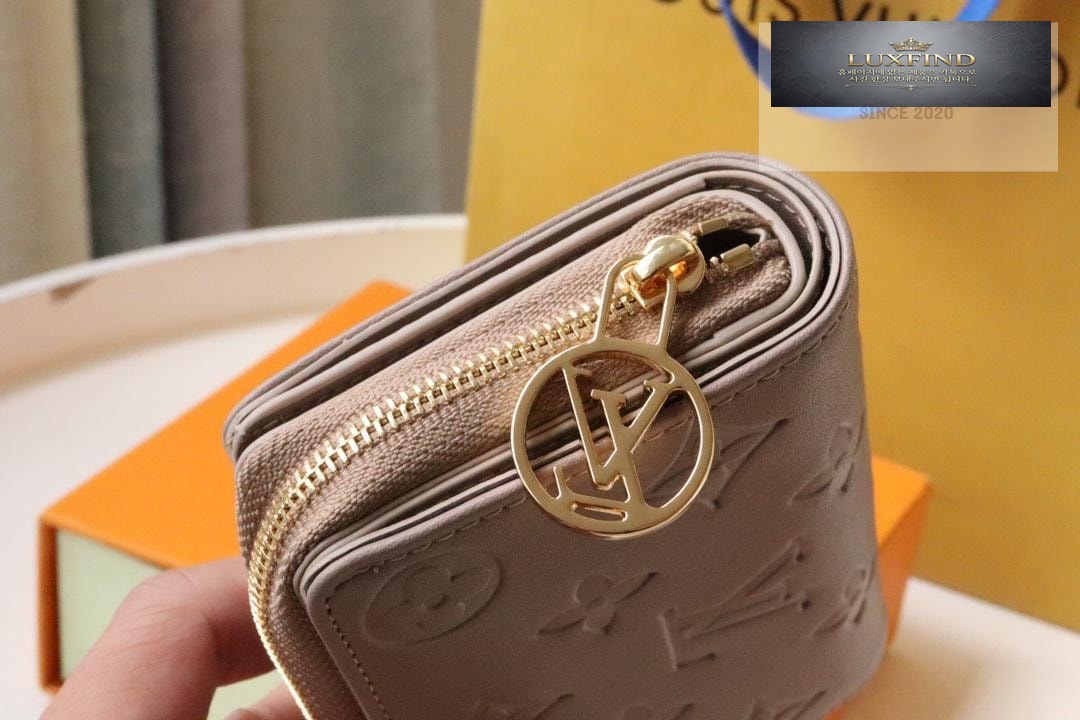 Louis Vuitton M81599