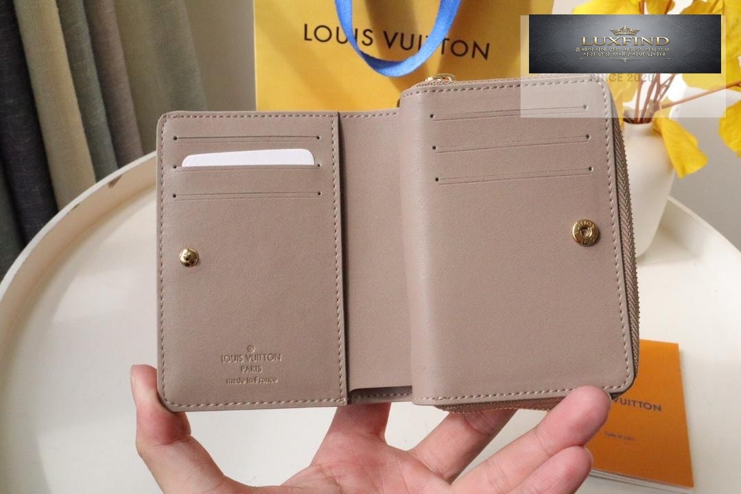 Louis Vuitton M81599