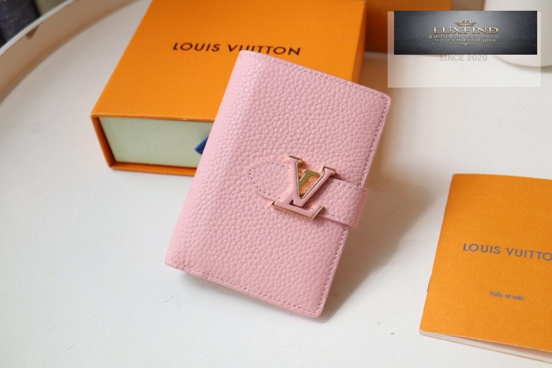 Louis Vuitton M81561