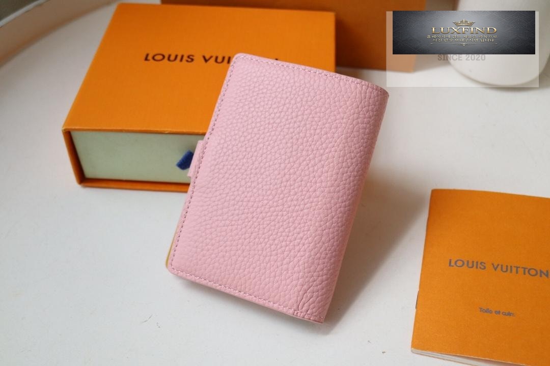 Louis Vuitton M81561
