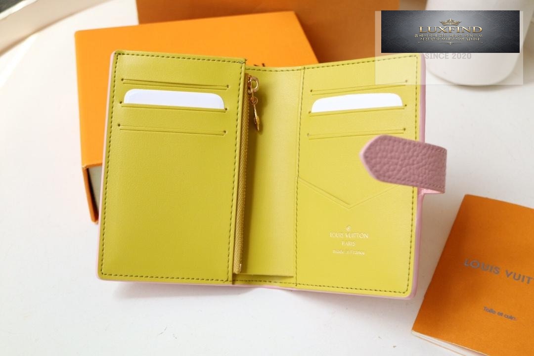 Louis Vuitton M81561