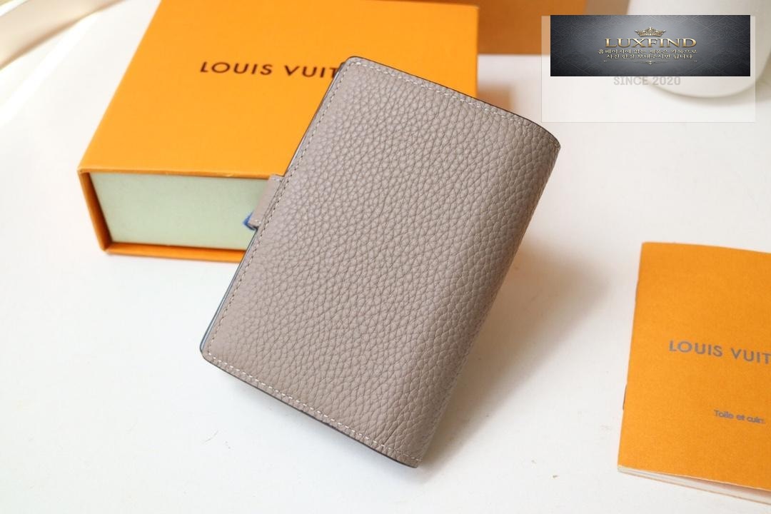 Louis Vuitton M81561