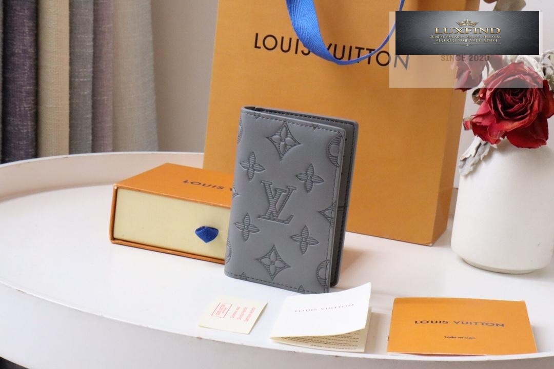 Louis Vuitton M81383
