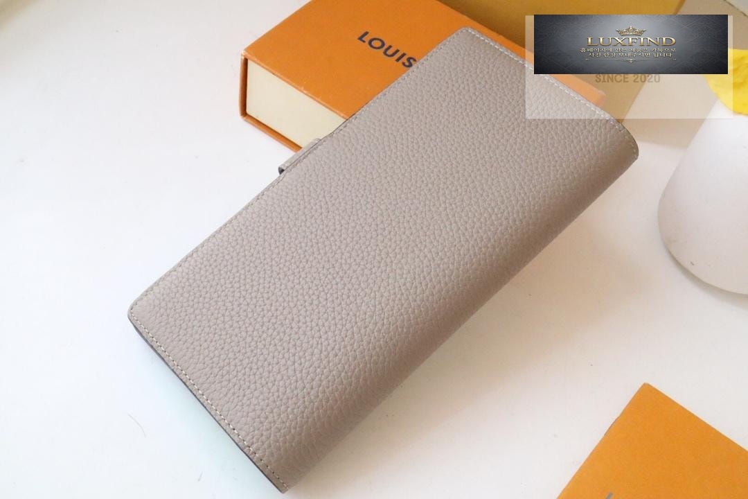 Louis Vuitton M81330