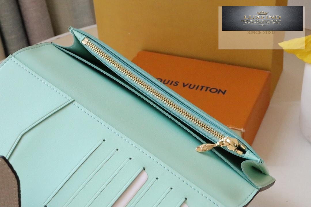 Louis Vuitton M81330