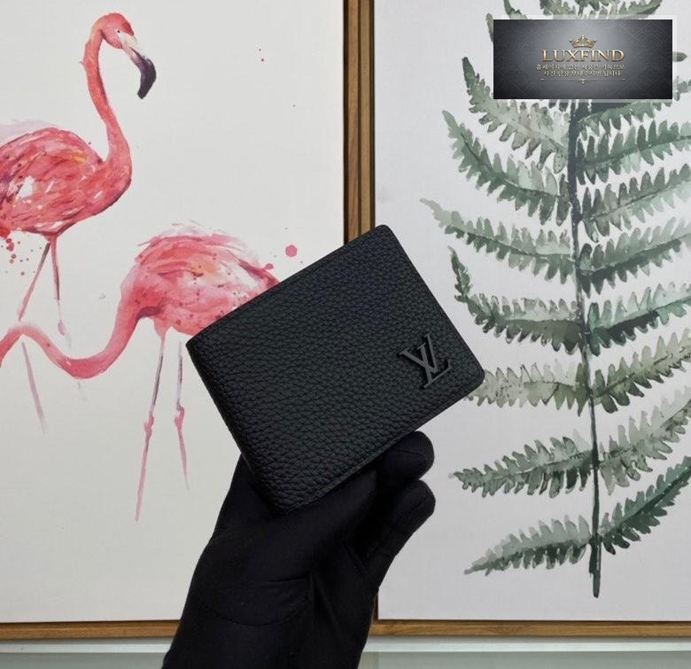 Louis Vuitton M69976