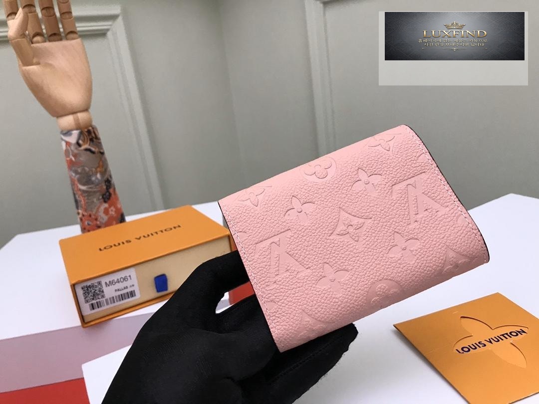 Louis Vuitton M64577
