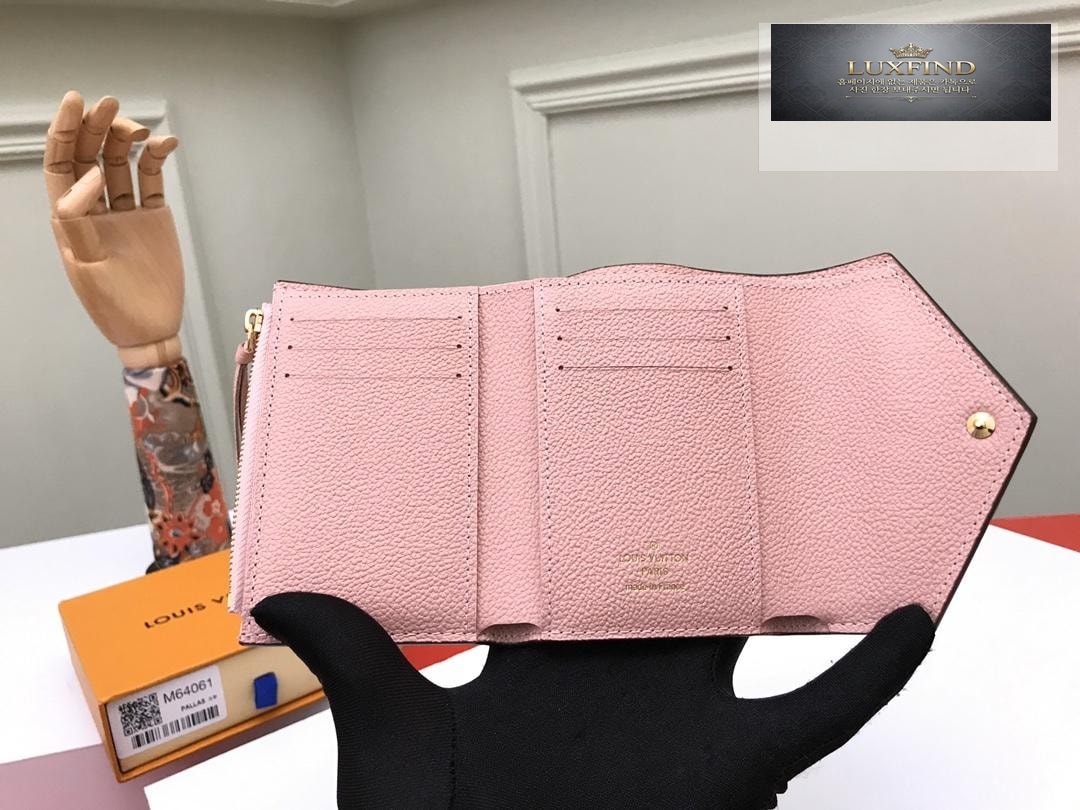 Louis Vuitton M64577