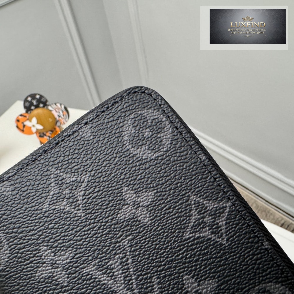 Louis Vuitton M62295