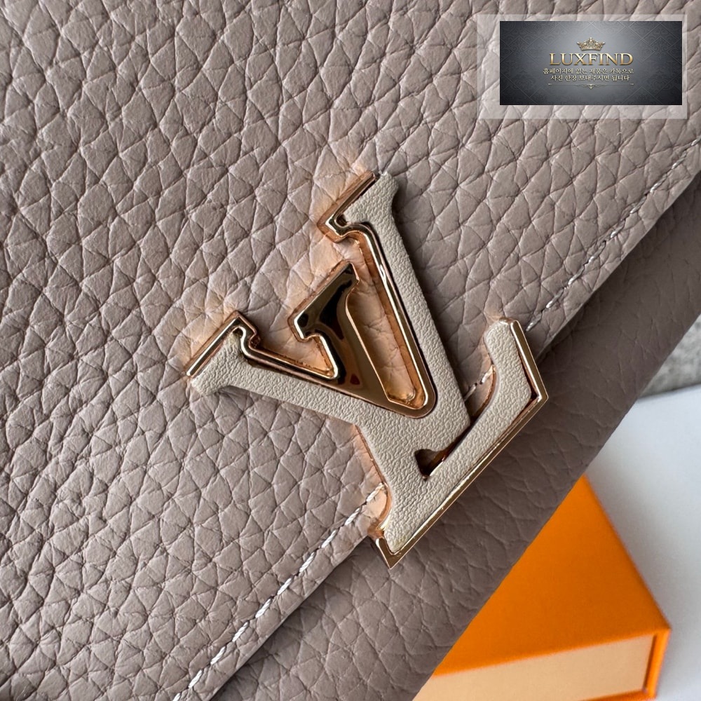 Louis Vuitton M62157