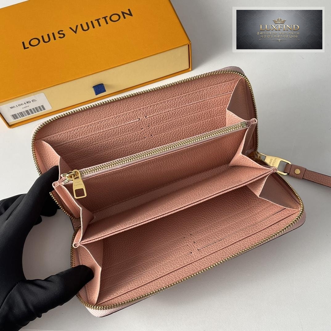 Louis Vuitton M62121