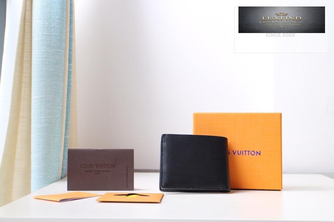 Louis Vuitton M60895