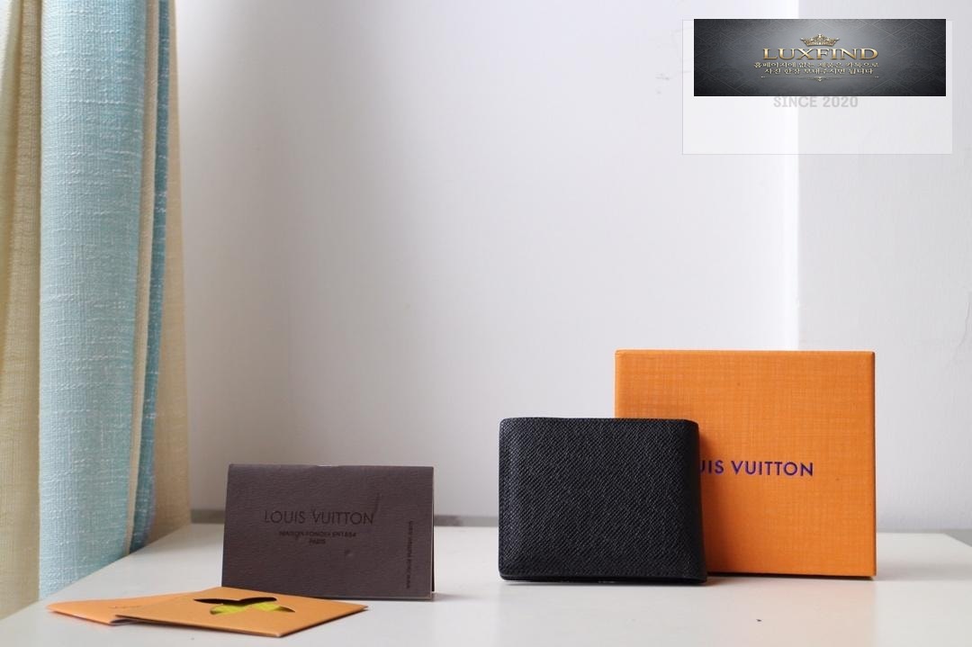 Louis Vuitton M60895