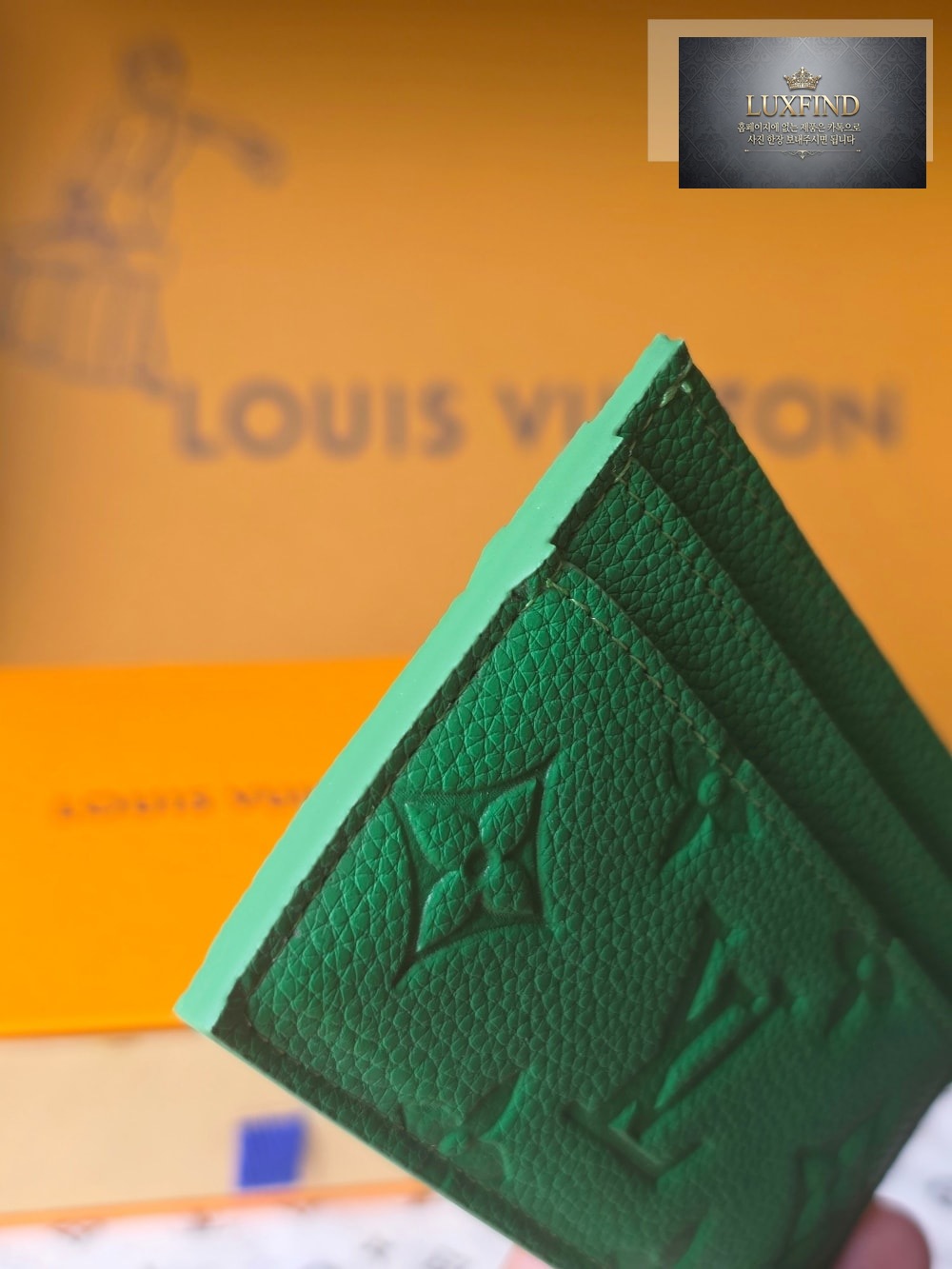 Louis Vuitton M25998