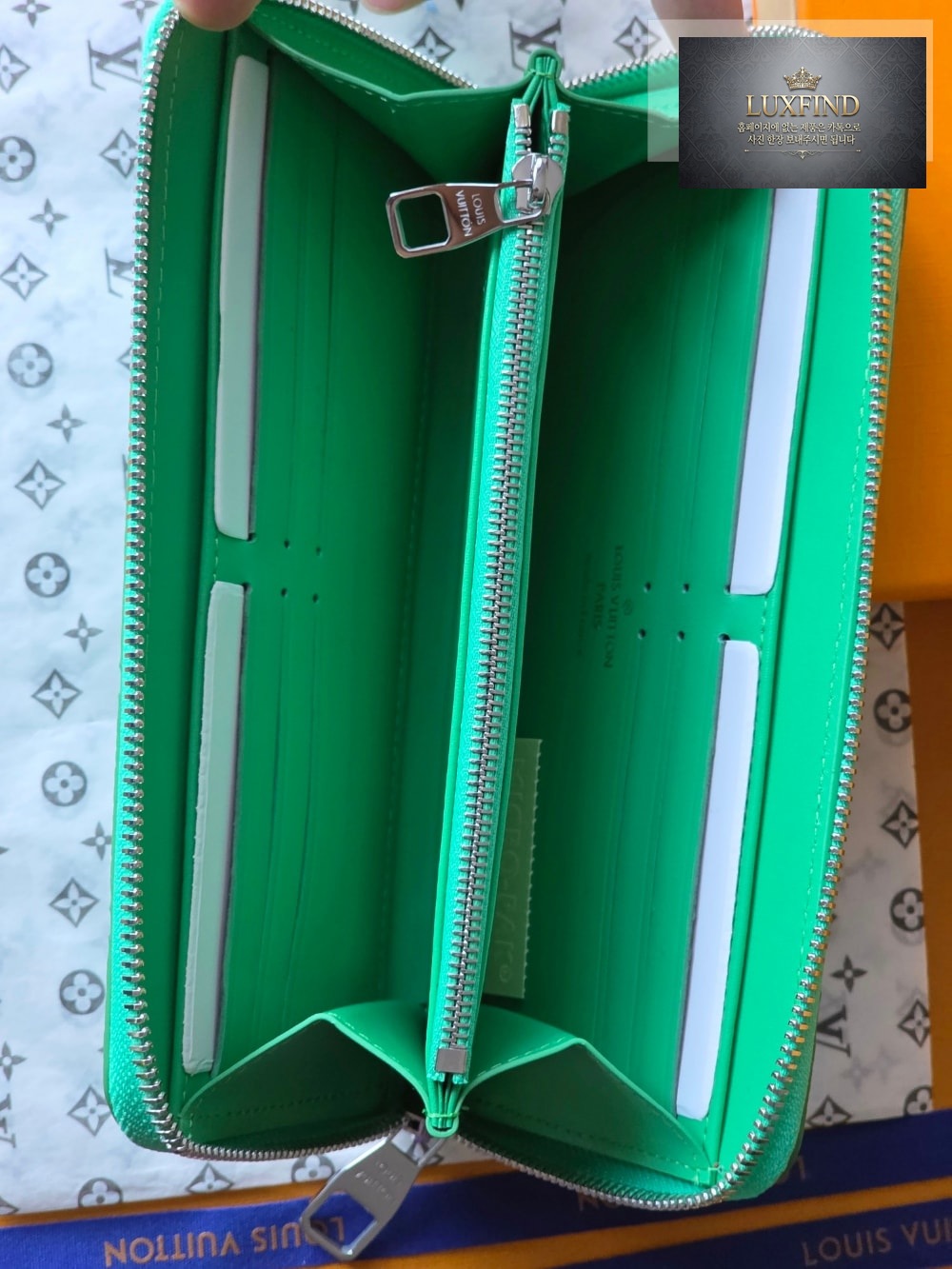 Louis Vuitton M25851