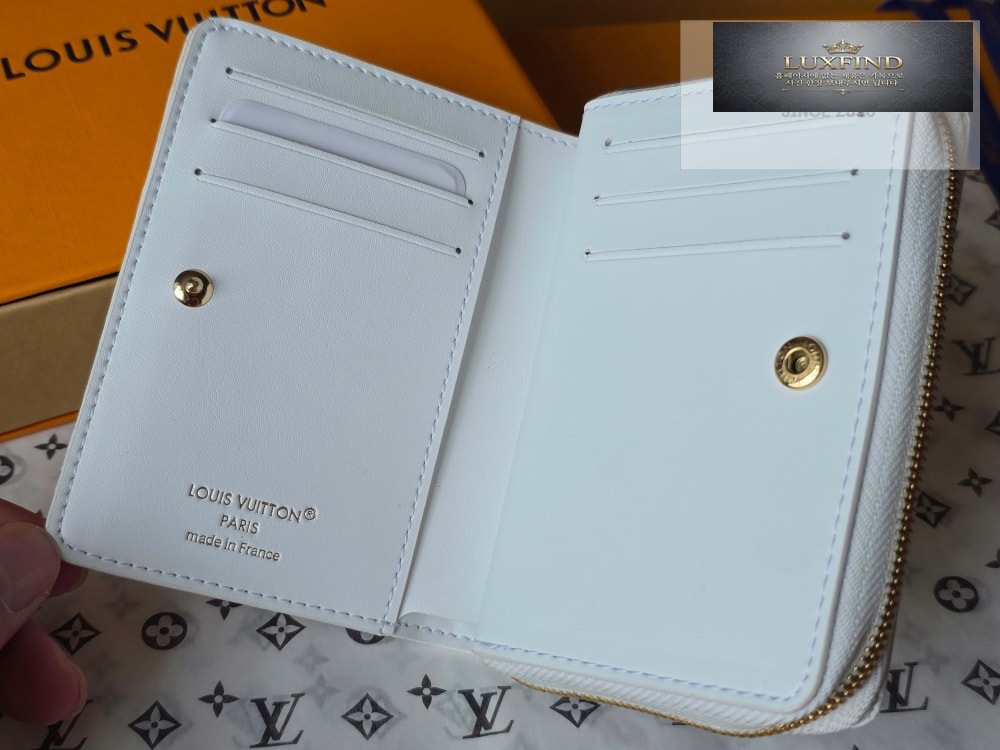 Louis Vuitton M25601