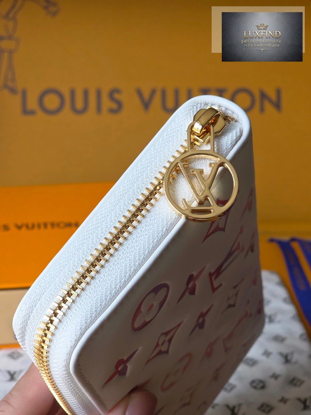 Louis Vuitton M15091