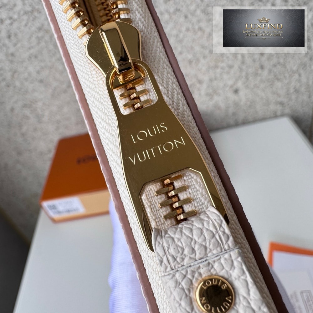 Louis Vuitton M13644