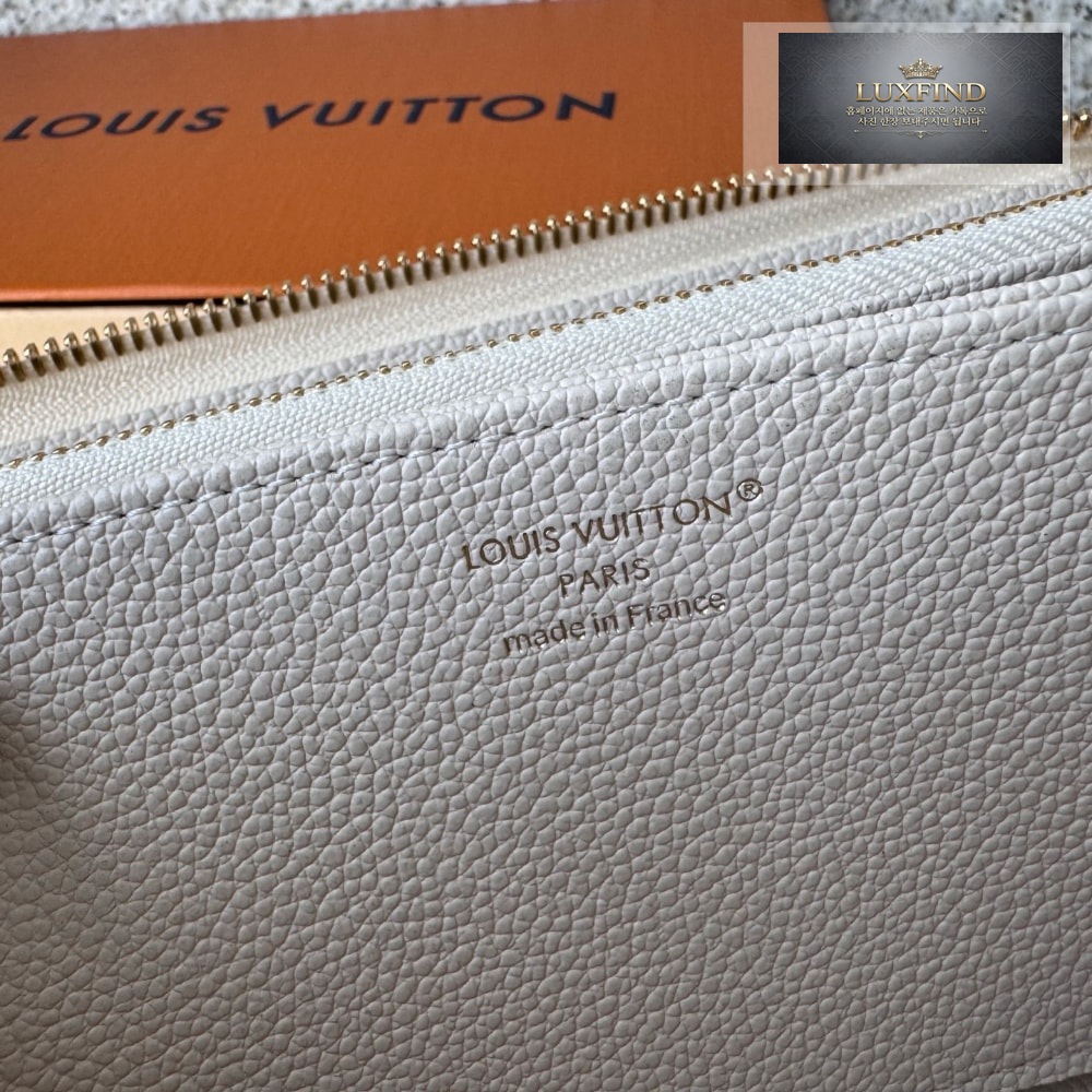 Louis Vuitton M13644