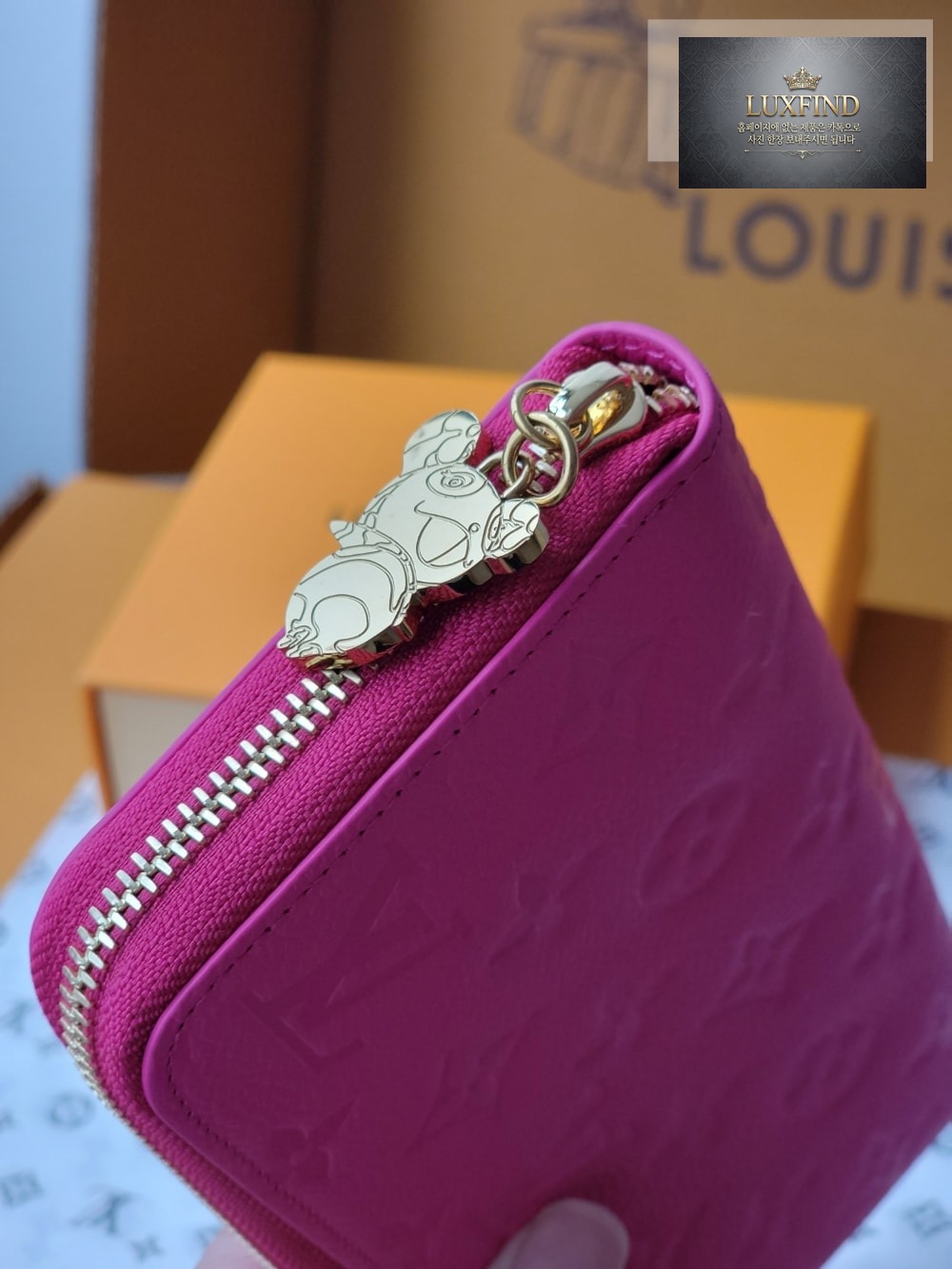 Louis Vuitton M13618