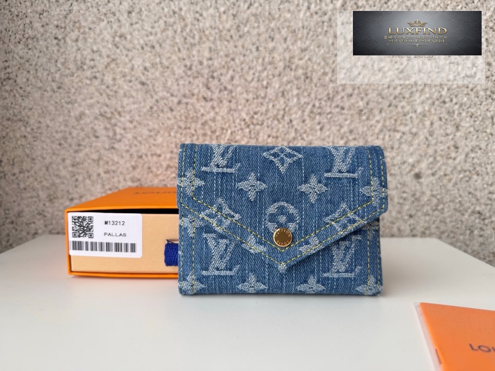 Louis Vuitton M13212