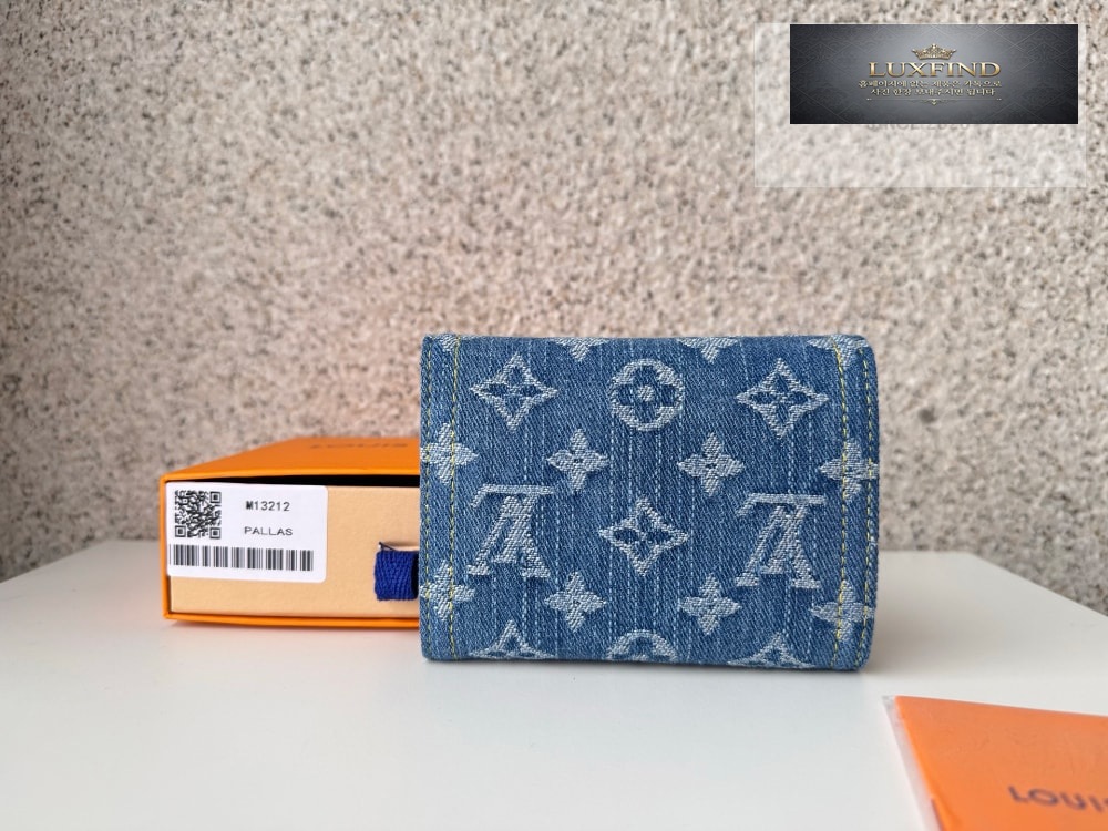 Louis Vuitton M13212
