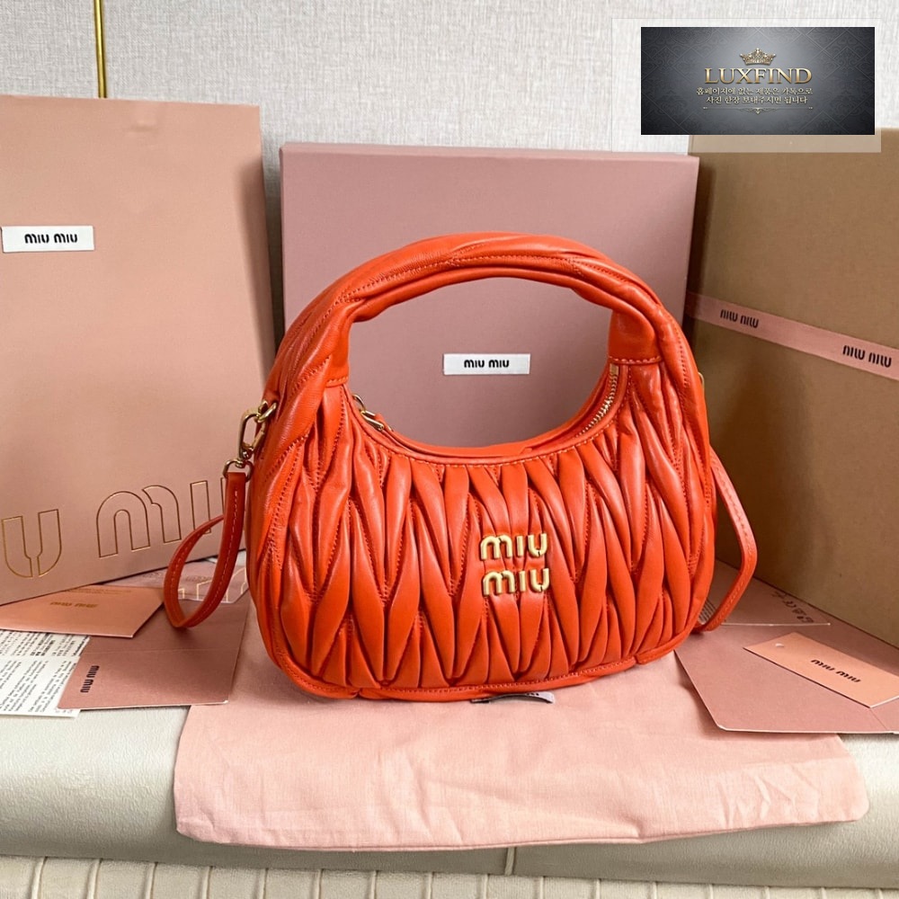 Miu Miu Wander Matelasse Nappa Leather Hobo