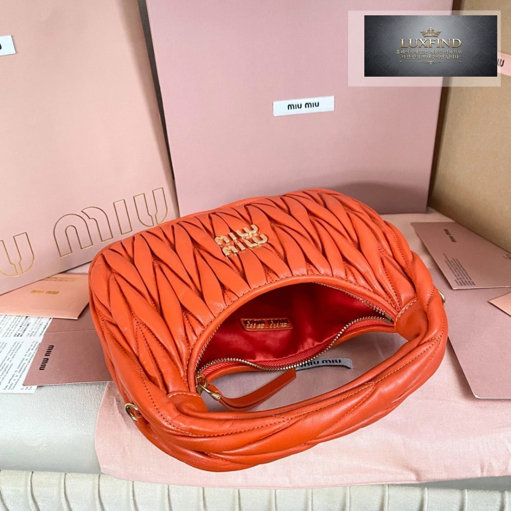 Miu Miu Wander Matelasse Nappa Leather Hobo