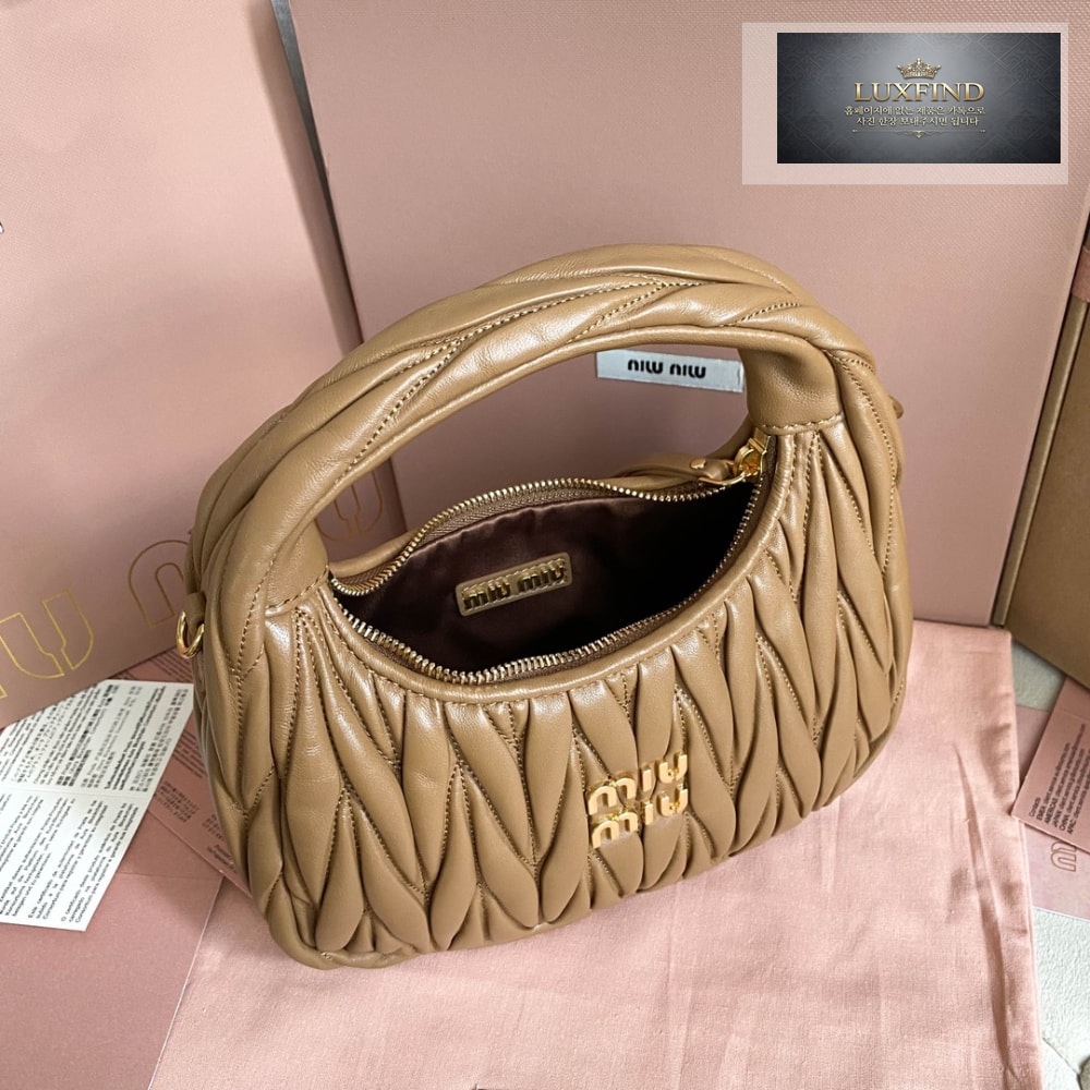 Miu Miu Wander Matelasse Nappa Leather Hobo