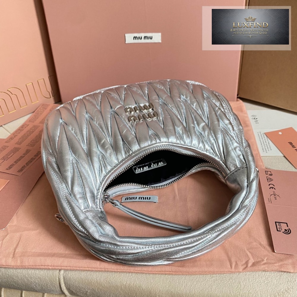 Miu Miu Wander Matelasse Nappa Leather Hobo