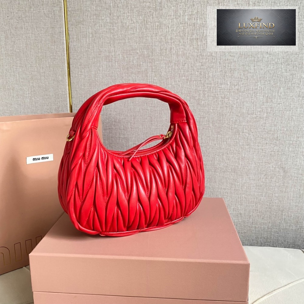 Miu Miu Wander Matelasse Nappa Leather Hobo