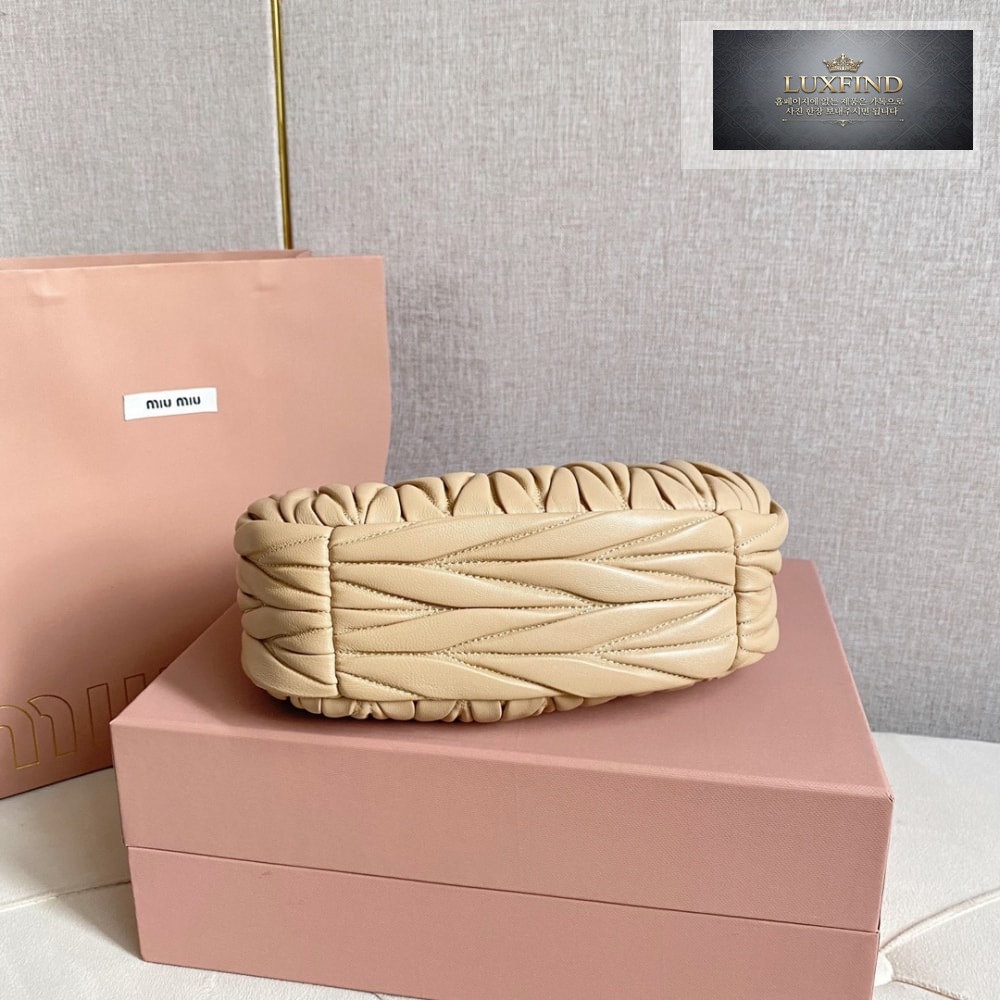 Miu Miu Wander Matelasse Nappa Leather Hobo