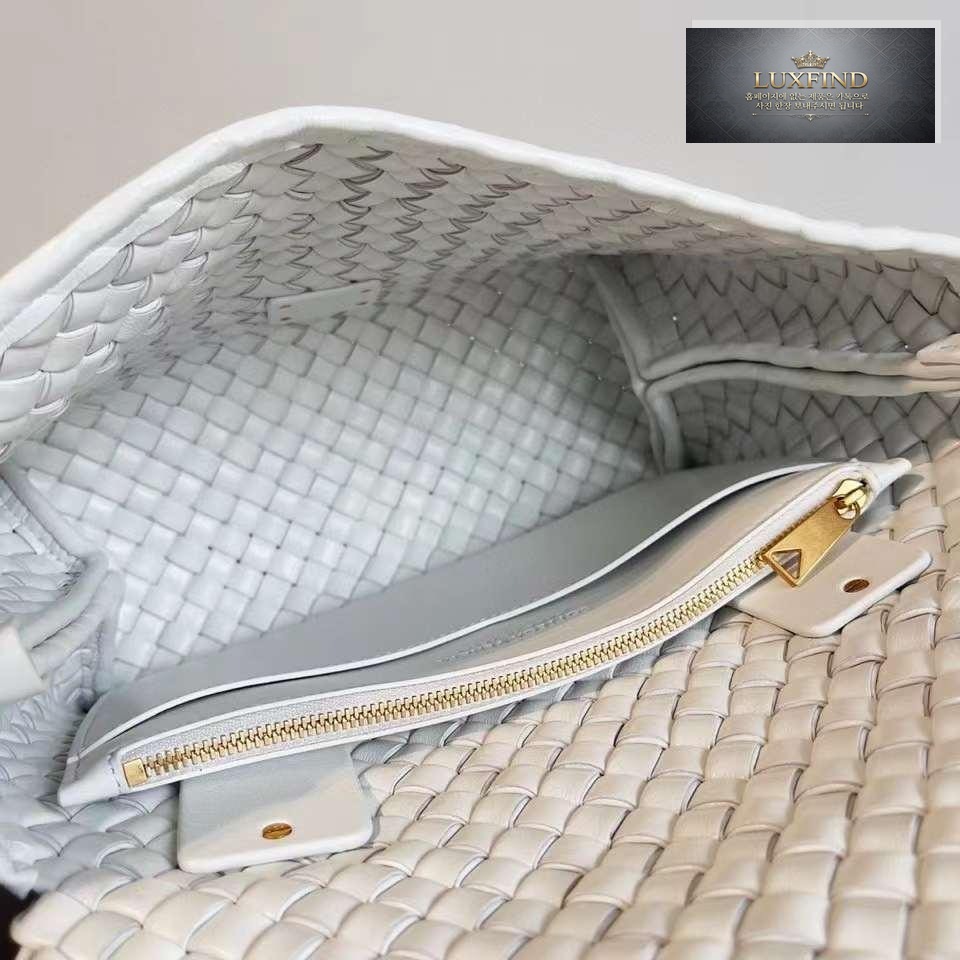 Bottega Veneta Patty Top Handle