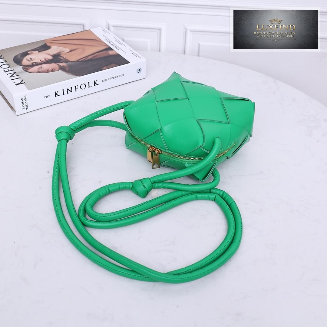 Bottega Veneta Mini Cassette Camera Bag