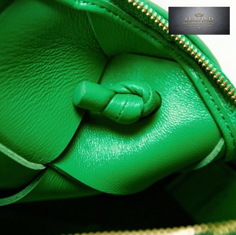 Bottega Veneta Mini Cassette Camera Bag