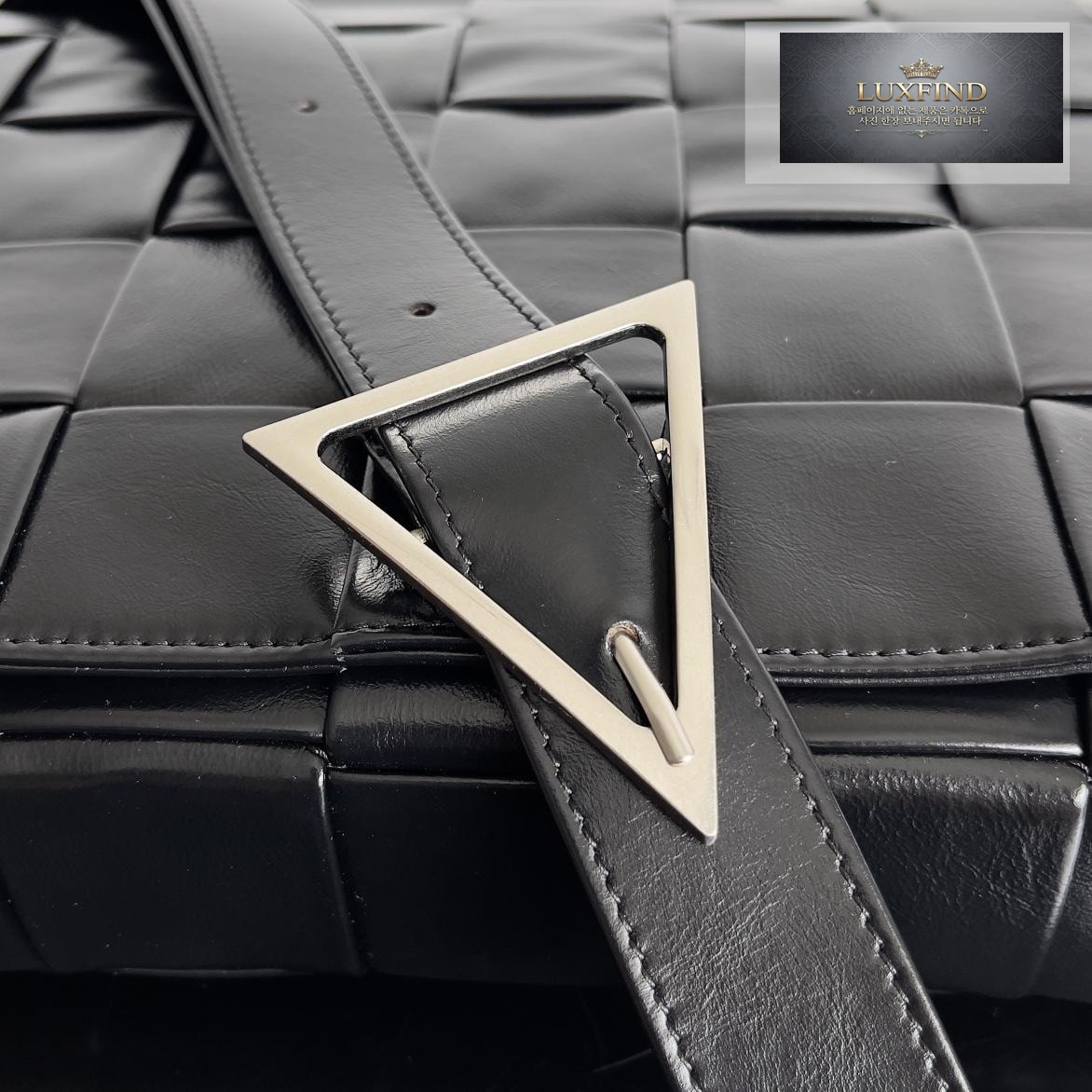 Bottega Veneta Maxi Cassette