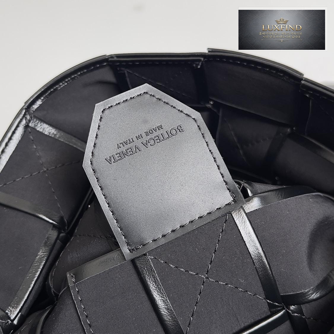 Bottega Veneta Maxi Cassette