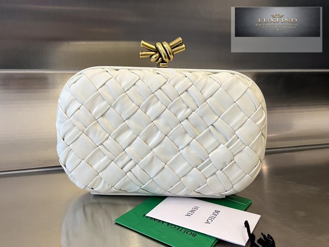 Bottega Veneta Knot Intrecio Leather Clutch
