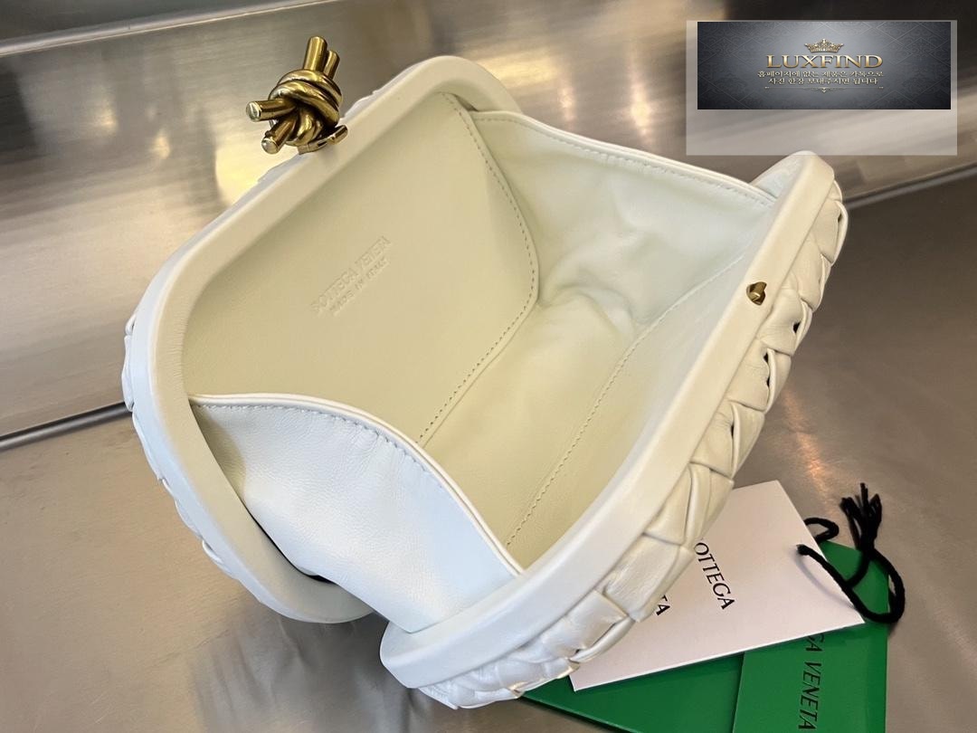 Bottega Veneta Knot Intrecio Leather Clutch