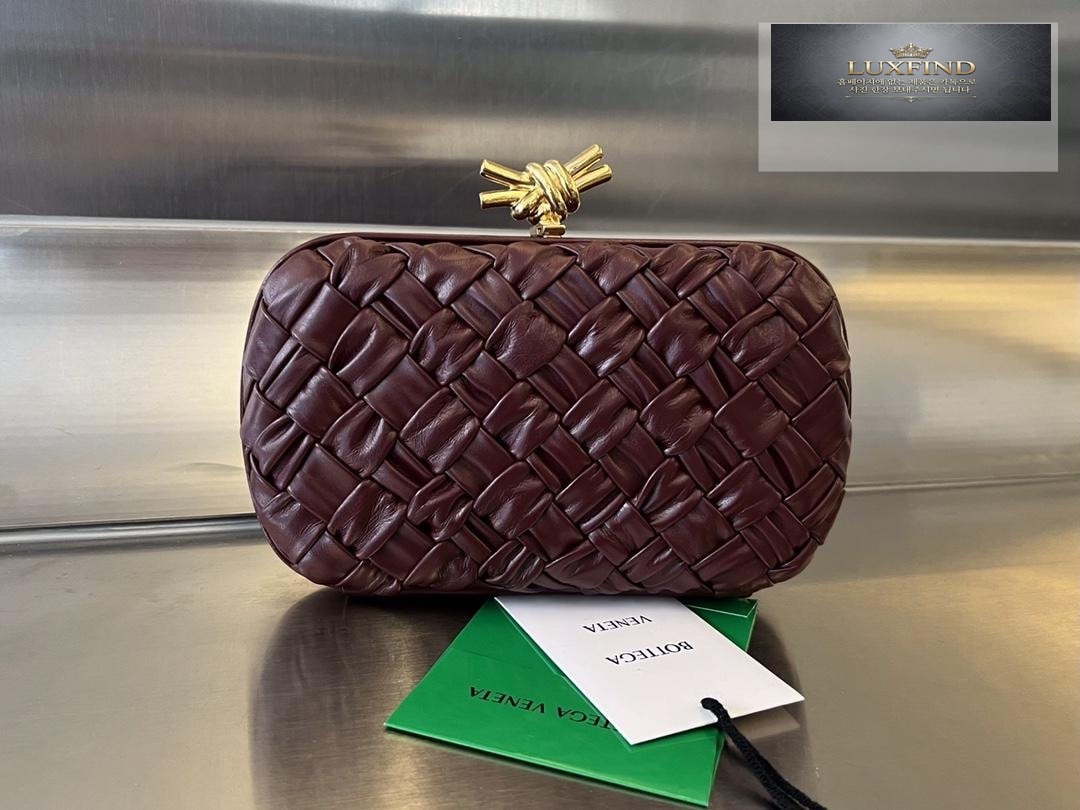 Bottega Veneta Knot Intrecio Leather Clutch