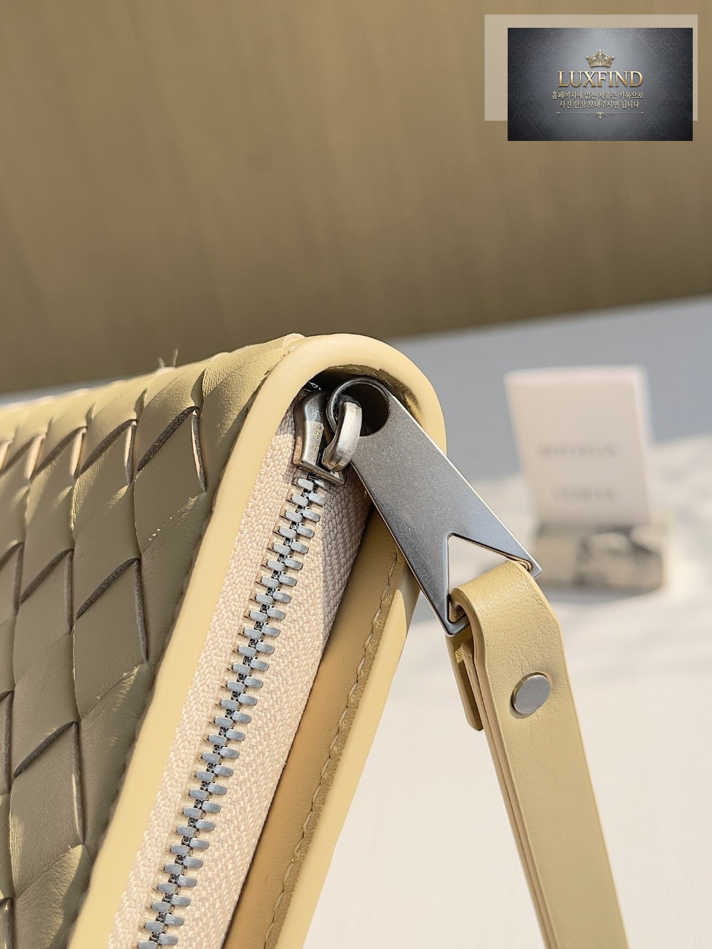 Bottega Veneta Intrecciato Document Case With Wristlet