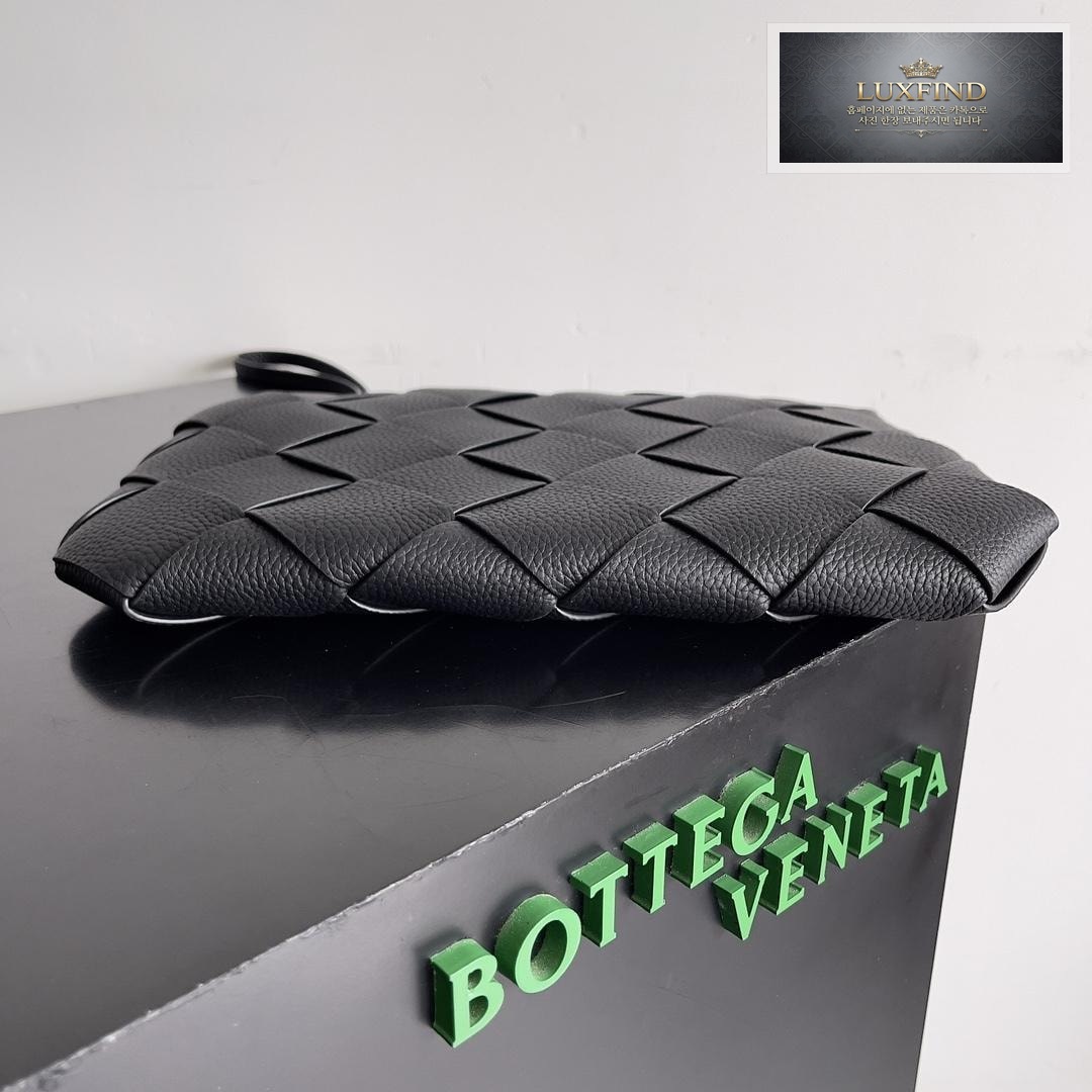 Bottega Veneta Diago Pouch
