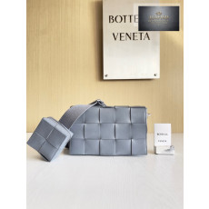 Bottega Veneta Cassette With Versatile Strap
