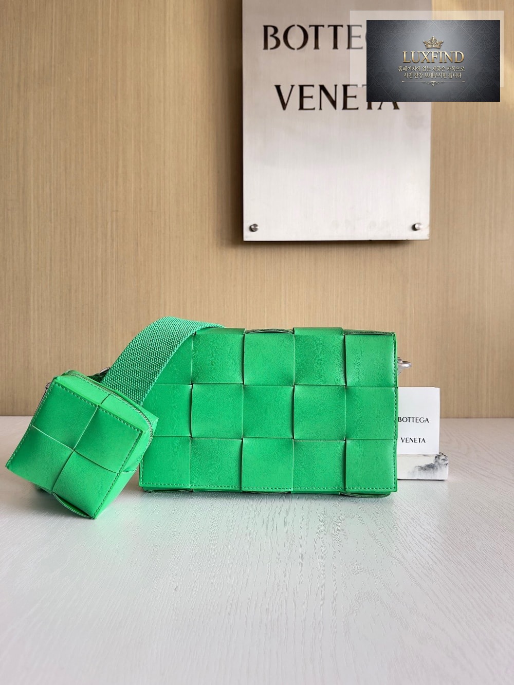 Bottega Veneta Cassette With Versatile Strap
