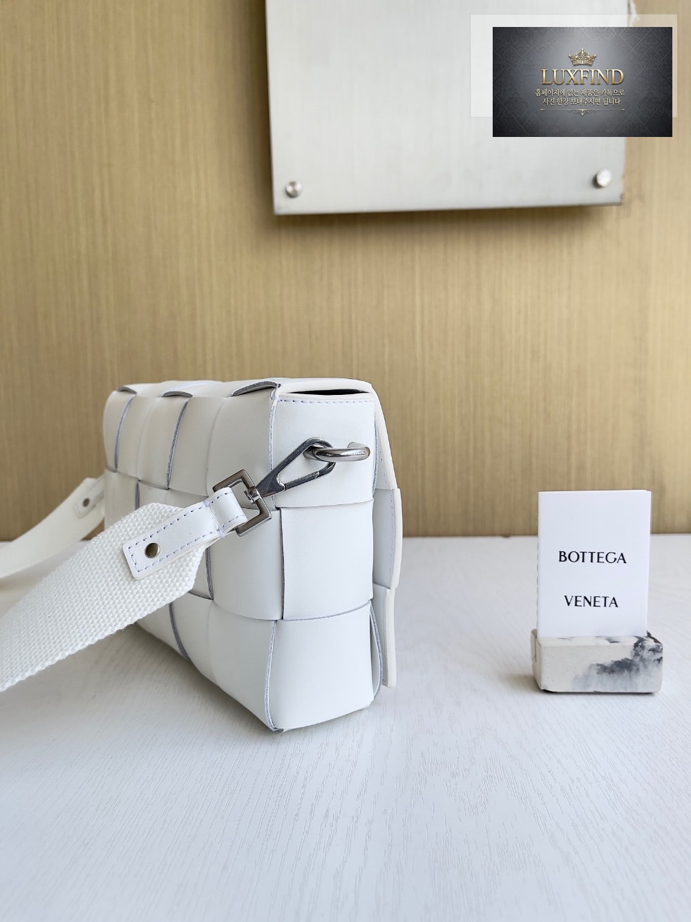 Bottega Veneta Cassette With Versatile Strap
