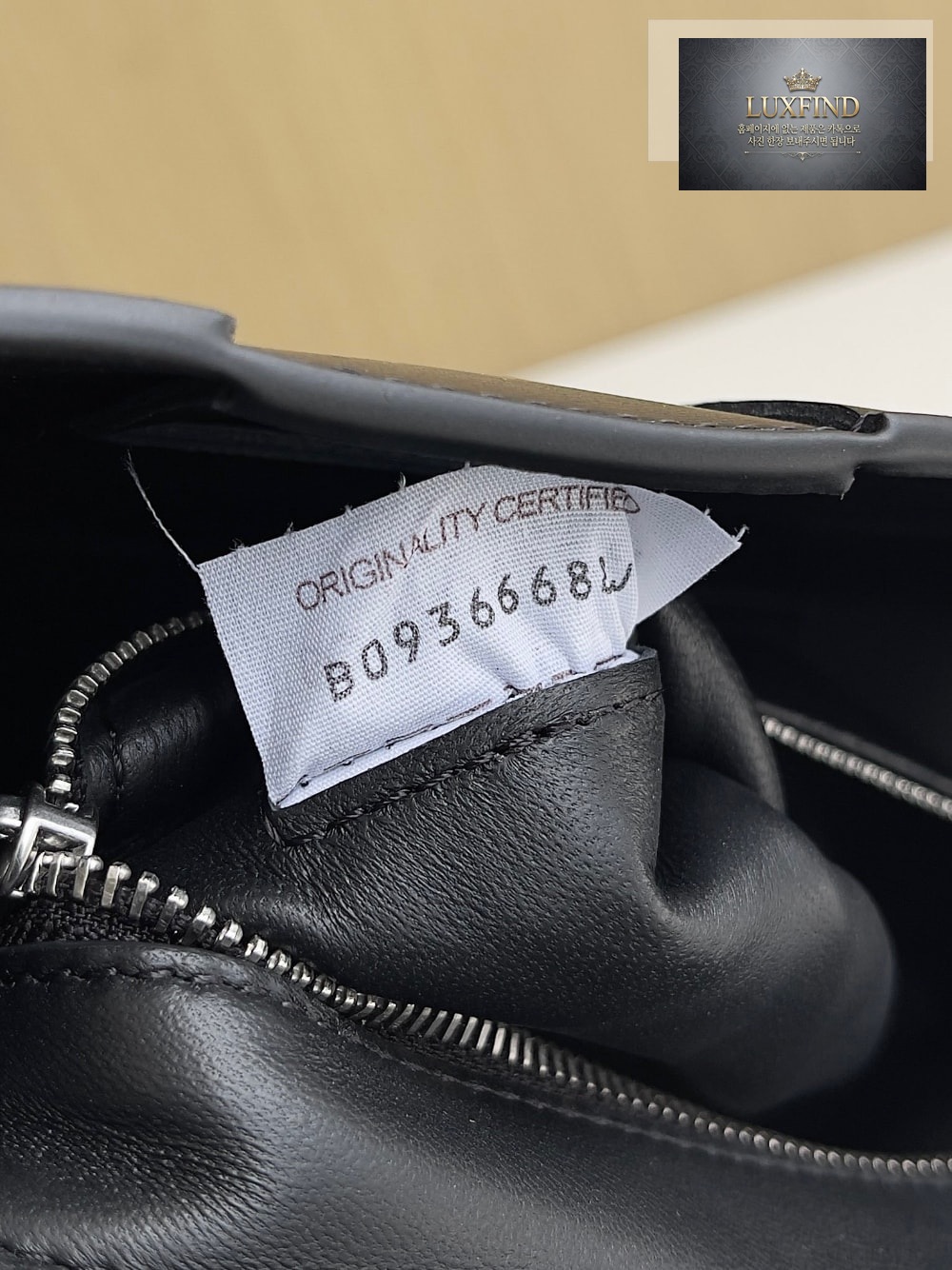 Bottega Veneta Cassette With Versatile Strap